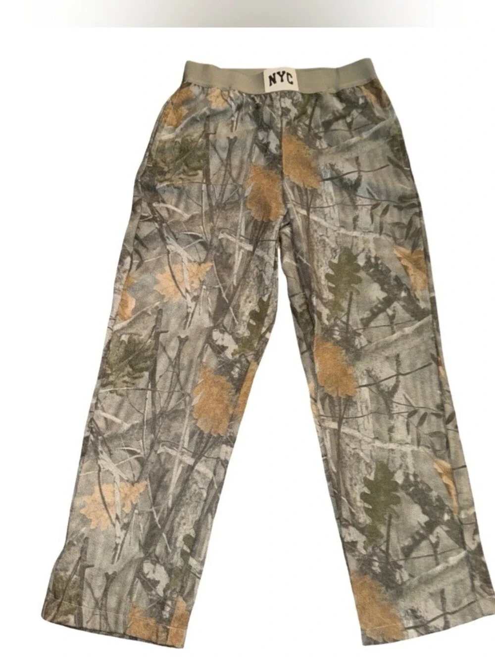 Grayson Threads Kids Boys' 2pc NYC Camouflage Long Sleeve Pajama Set - Beige M